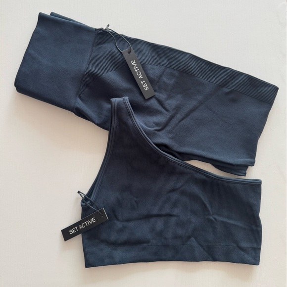 SET Active Set - Picture 2 of 4